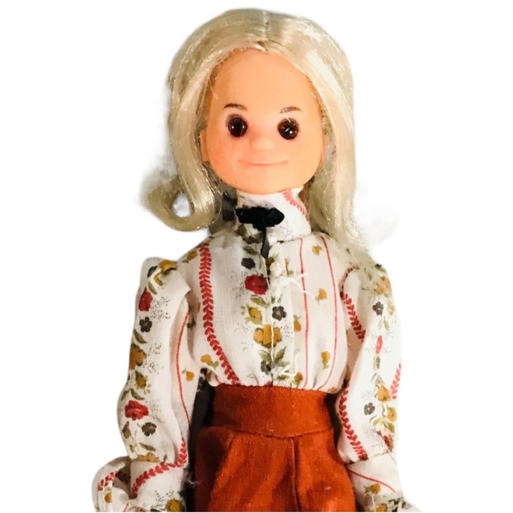 Vintage 1970's The Sunshine Family
Grand Mother Fashion Doll